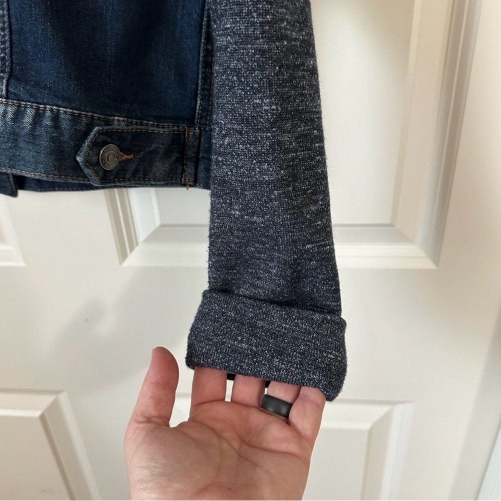 MUDD Denim Jacket Womens M Trucker Sweater Sleeves Hoodie Dark Wash Distressed - Picture 10 of 10